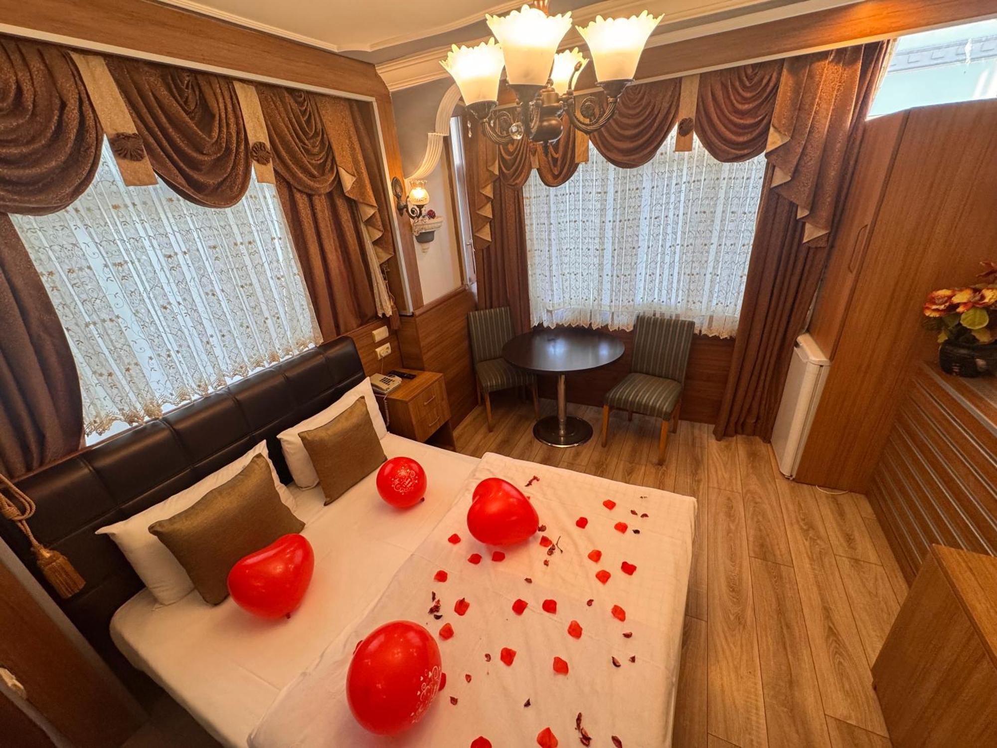 Gross Hotel, Istanbul